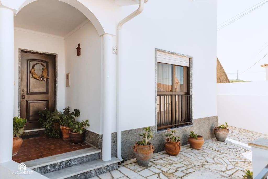 Casa Do Patio - 3 Bedrooms, Ponte Rol Torres Vedras Exterior foto